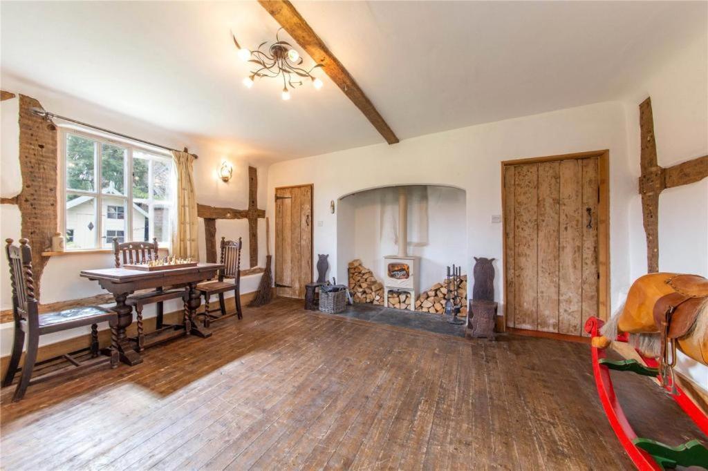 Chocolate Box Cottage In The Heart Of Shropshire Ludlow Exterior photo